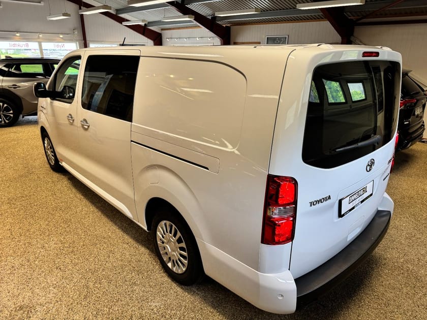 Bilde 3 av Toyota Proace Electric 75kWt Comfort L2H1 SHB