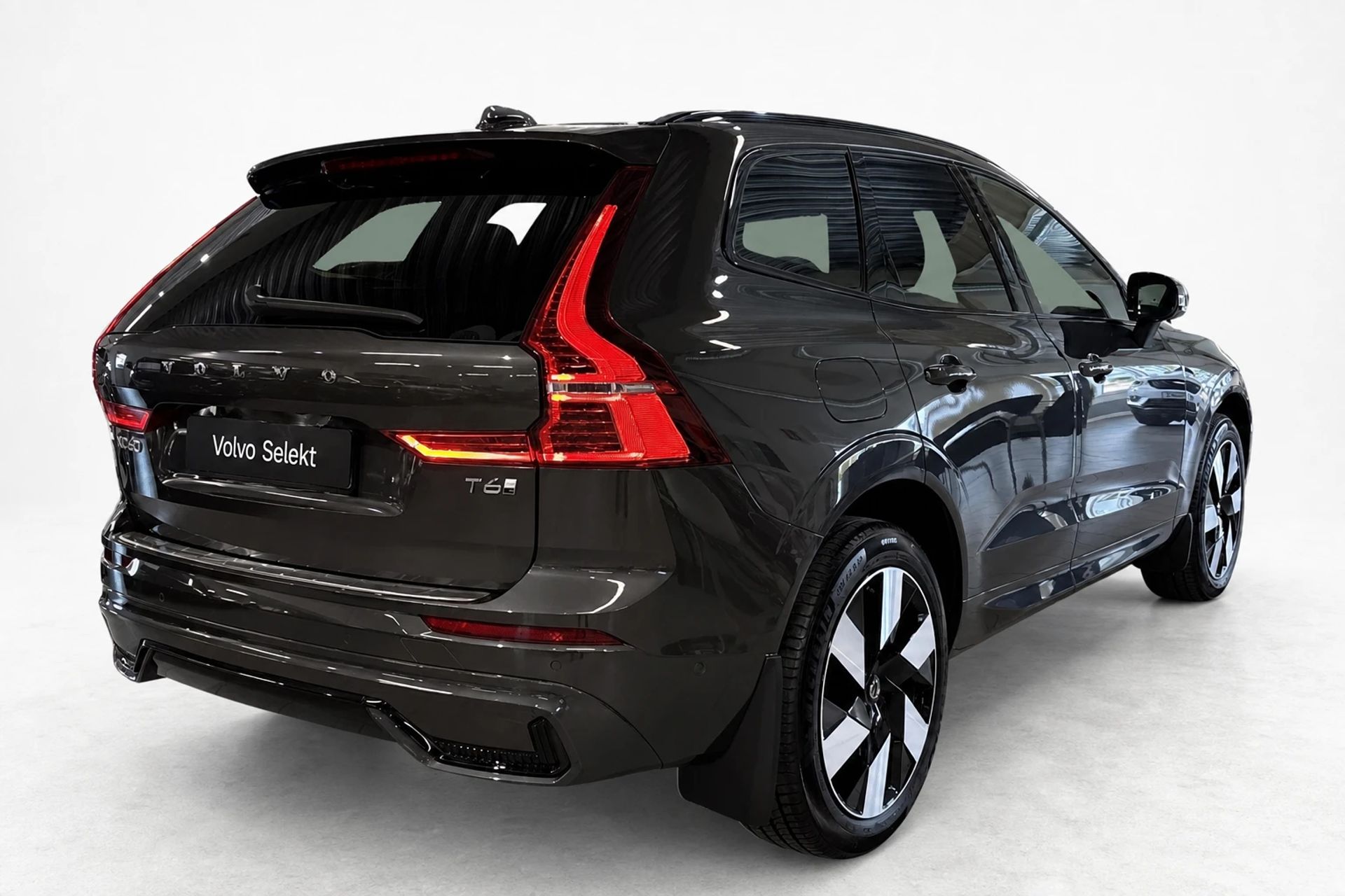 Volvo XC60 T6 Plus Dark Edition 2025, bild 5/27