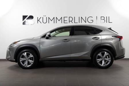 Lexus NX 300h AWD 2.5 E-CVT 197hk Executive Premium Pano/Drag/Navi/Elstol