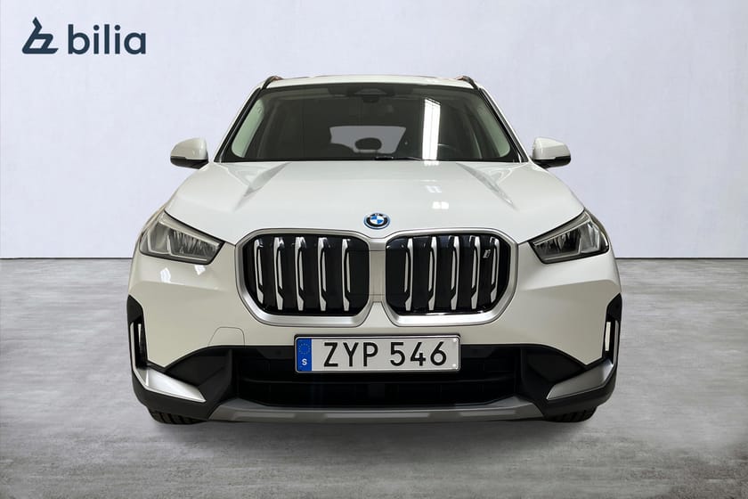 Bild 5 av BMW iX1 xDrive30 / Pano / Dragkrok / Backkamera