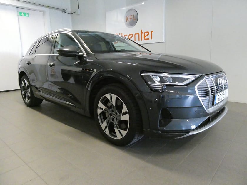 Bild 4 av Audi e-tron 55 quattro Drag-Adaptiv-Kamera-Värmare-CockPit-Navi-SoV