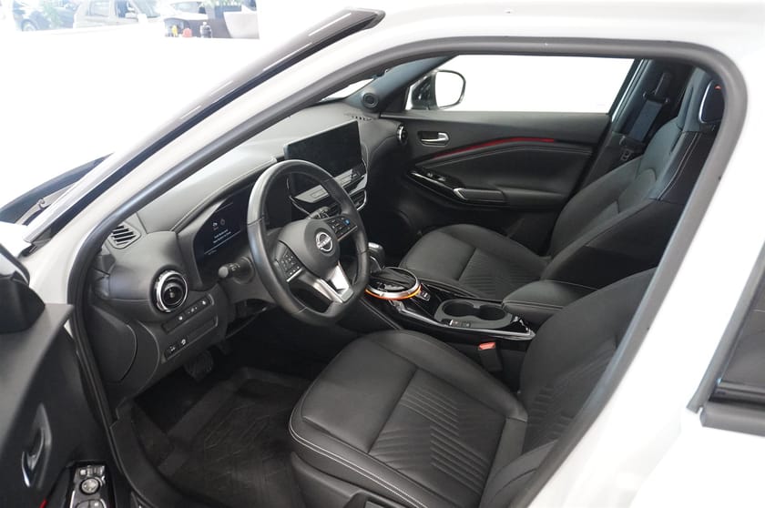 Bild 2 av Nissan Juke DIG-T 114hp 7DCT Tekna 19é Navi