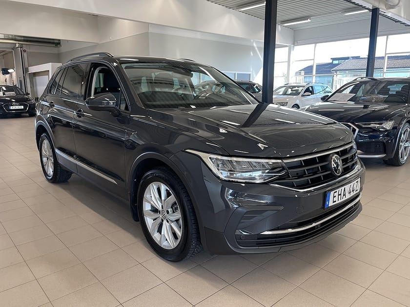 Bild 1 av Volkswagen Tiguan 1,5 TSI 150HK DSG Drag / Värmare / B-kamera