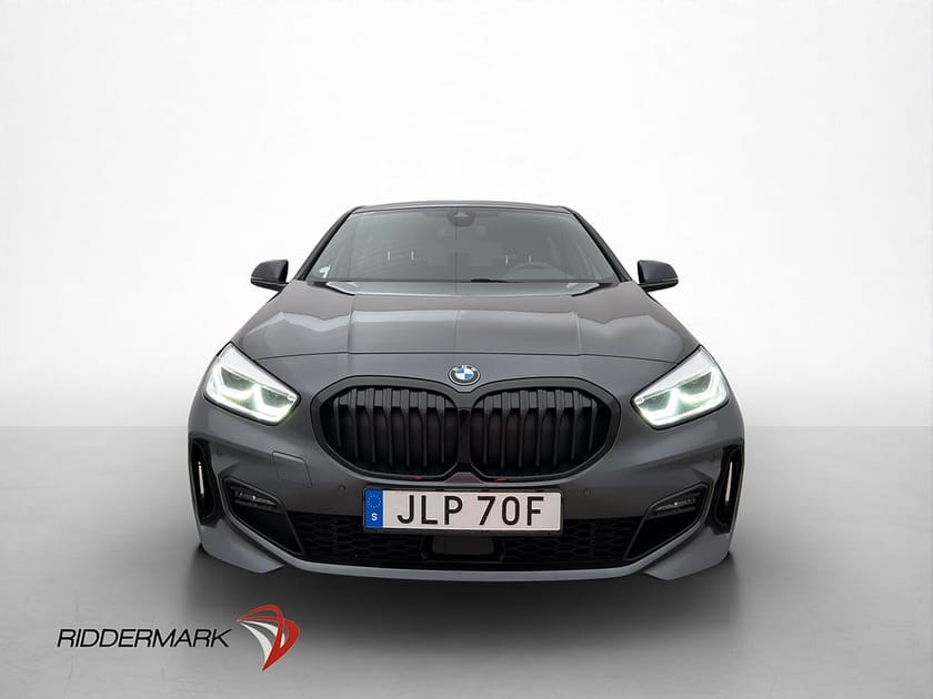 Bild 2 av BMW 118i M Sport P-Sensorer Ambient Halvskinn Rattvärme