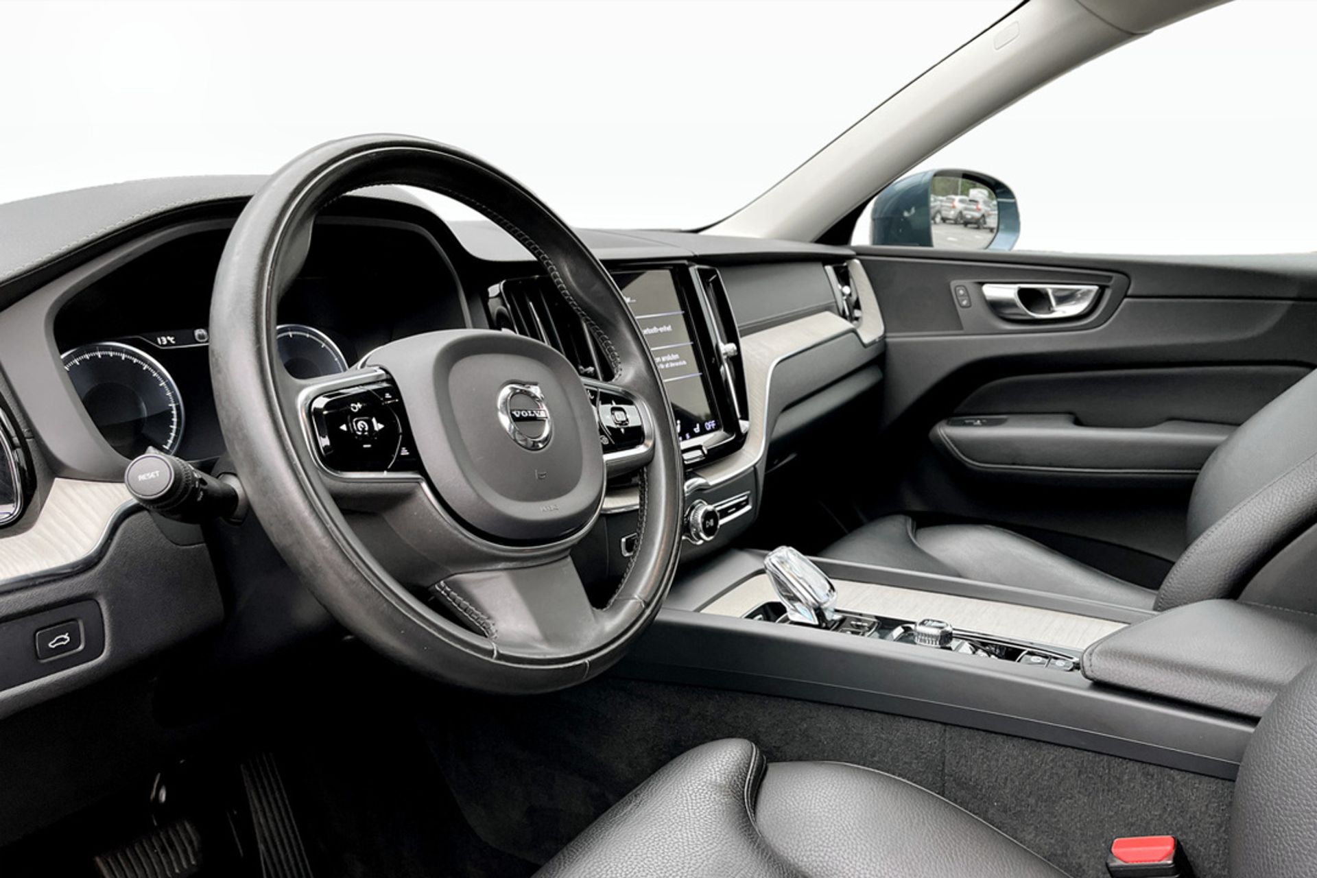 Volvo XC60 B4 AWD 2021, bild 5/9