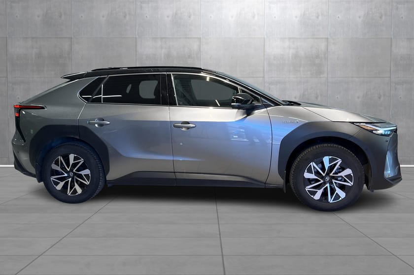 Bilde 5 av Toyota bZ4X Excutive Bitone AWD , Rentekamp 6.25% med 35%EK