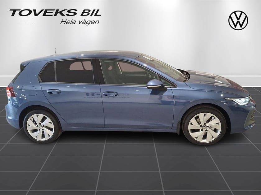 Bild 2 av Volkswagen Golf LIFE 150 HK 6-VXL Värmare!