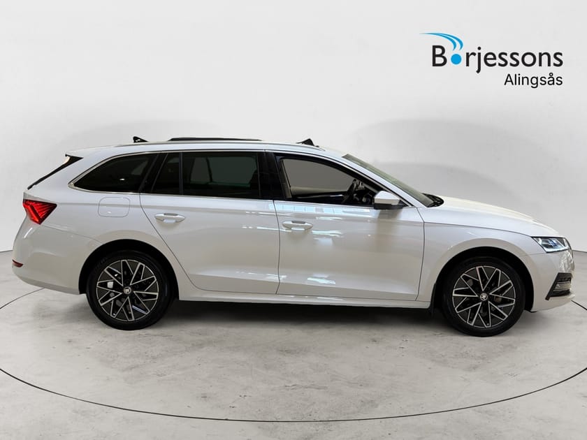 Bild 2 av Škoda Octavia Kombi TSI e-TEC 110hk Drag/Värmare/Kamera/Panorama