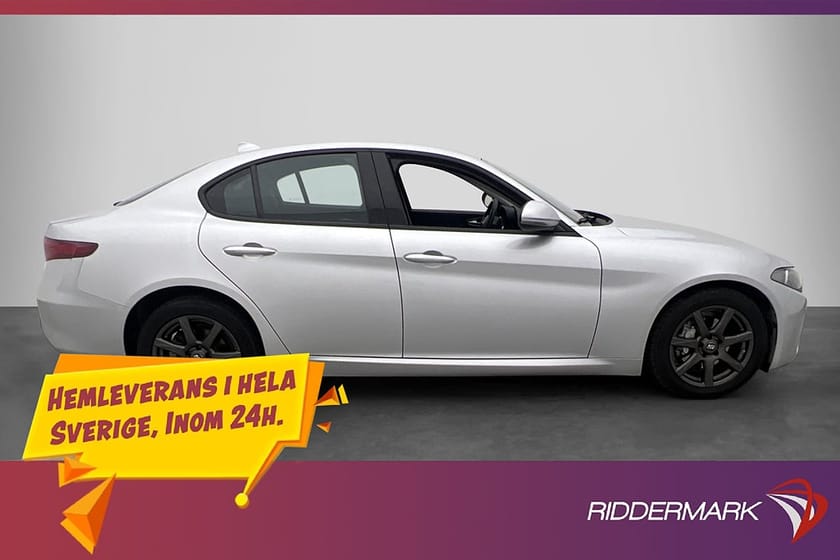 Bild 4 av Alfa Romeo Giulia 2.2 180hk Rattvärme Kamera Navi P-Sensorer