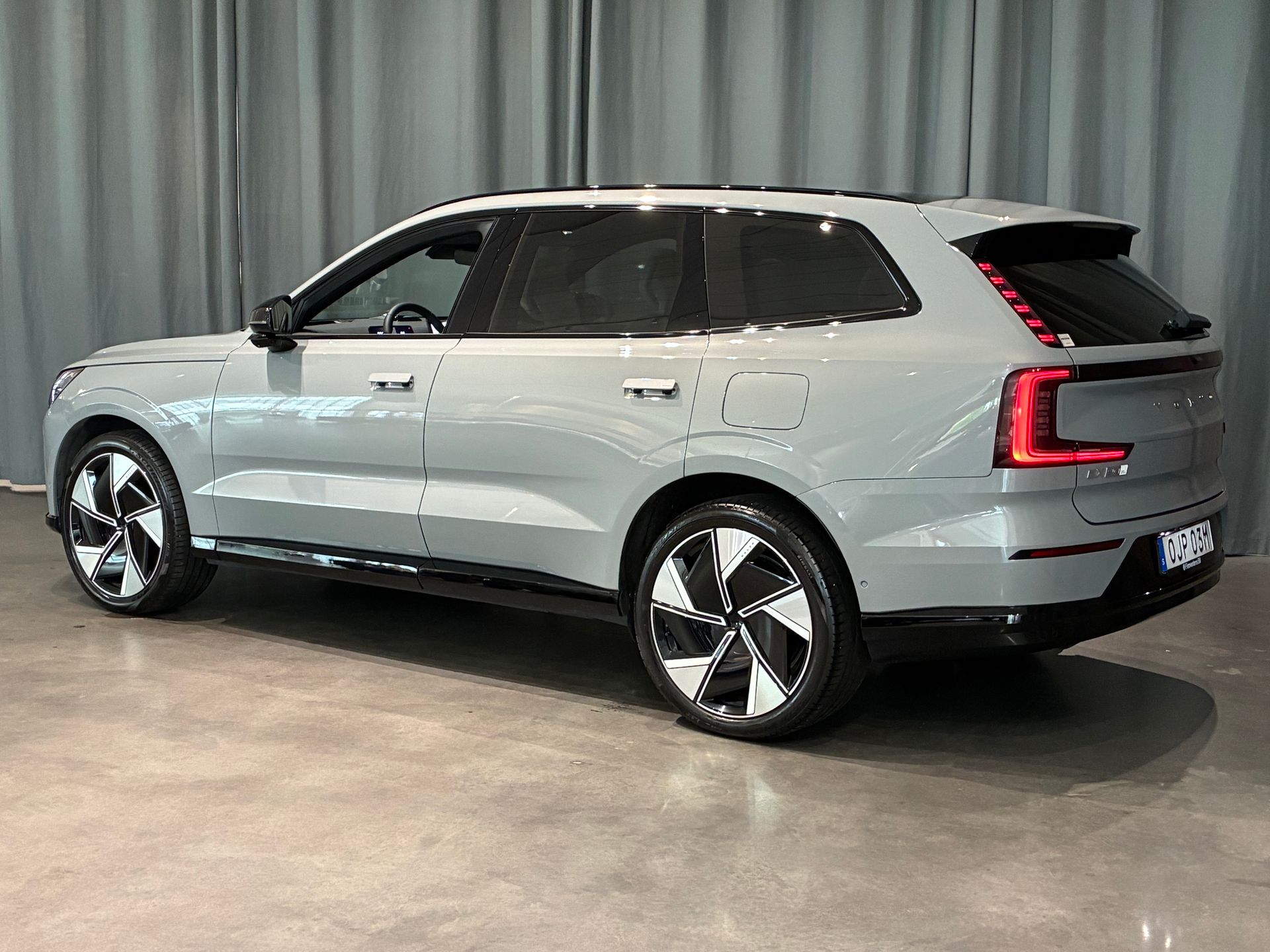 Volvo EX90 Twin M Performance Ultra 2025, bild 6/10
