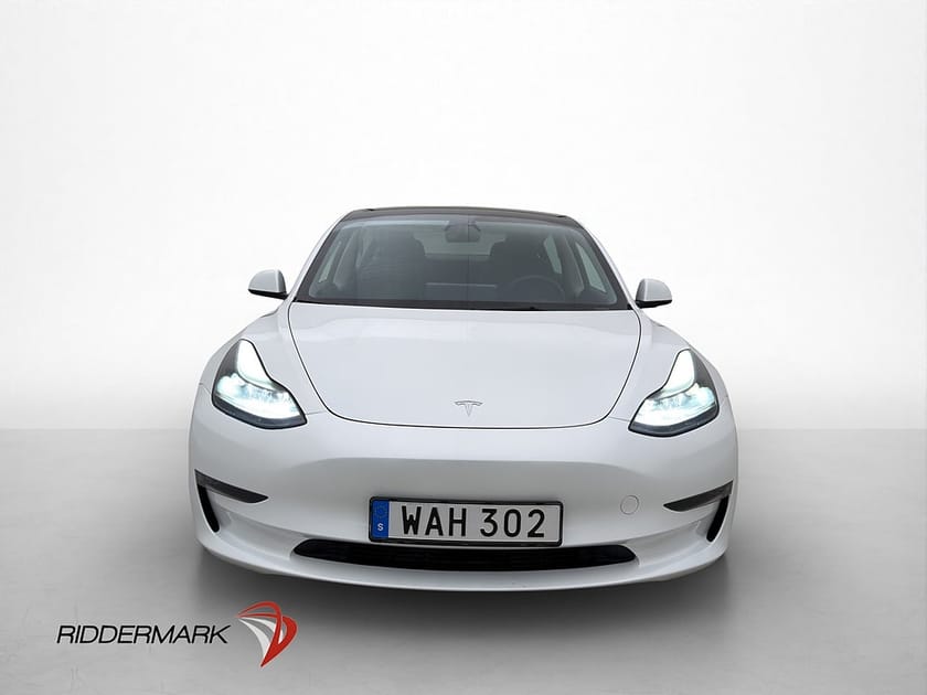 Bild 2 av Tesla Model 3 Long Range AWD Autopilot MOMS Svensksåld