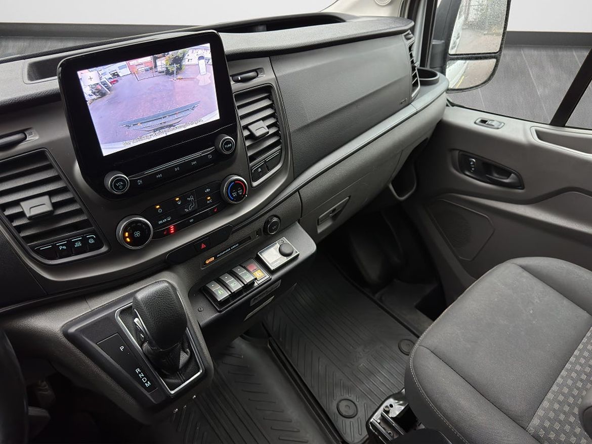 Ford Transit 350 Kombi, bild 12 av 22