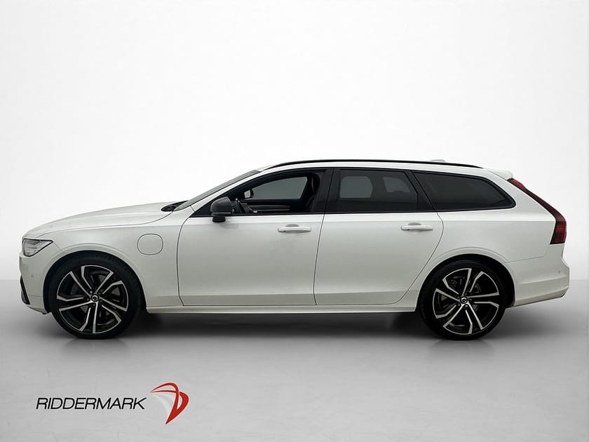 Bild 2 av Volvo V90 T8 AWD R-Design VOC Pano B&W HUD 360° Dragkrok