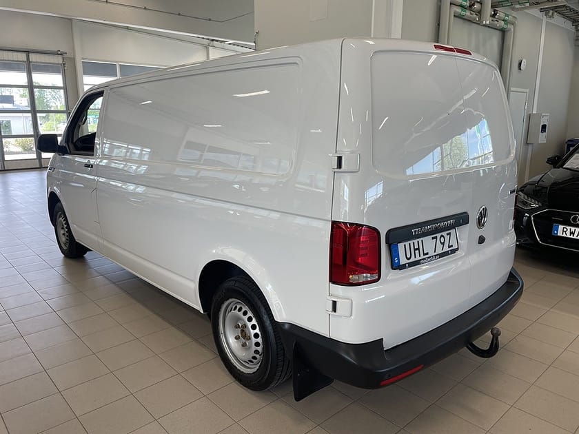 Bild 3 av Volkswagen Transporter T6 2,0TDI 4M 150HK Lång 3-sits