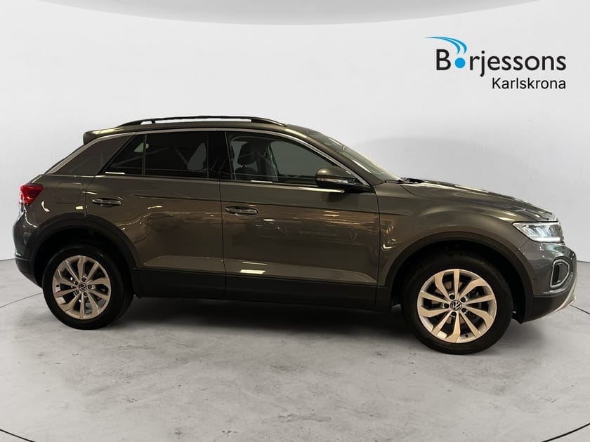 Bild 2 av Volkswagen T-Roc 1.5 TSI  DSG Sekventiell, 150hk, 2025 7 växlar
