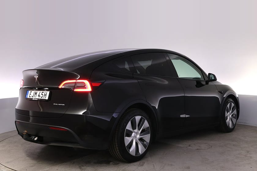 Bild 5 av Tesla Model Y Long Range AWD Uppg. Autopilot Panorama Drag