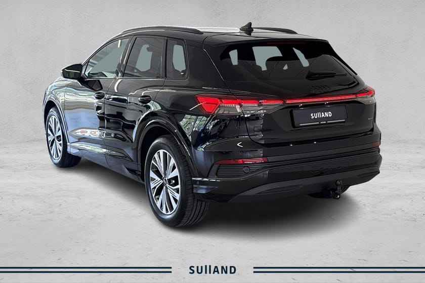 Bilde 3 av Audi Q4 55 e-tron quattro quattr s line pro