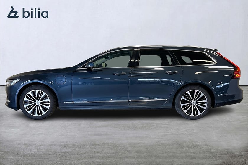 Bild 4 av Volvo V90 Recharge T6 AWD Core Edition | Drag | 360 | Keyless