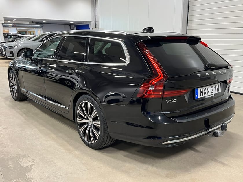 Bild 5 av Volvo V90 Recharge T6 Core Edt *Läder/Drag/360kamera/H&K*