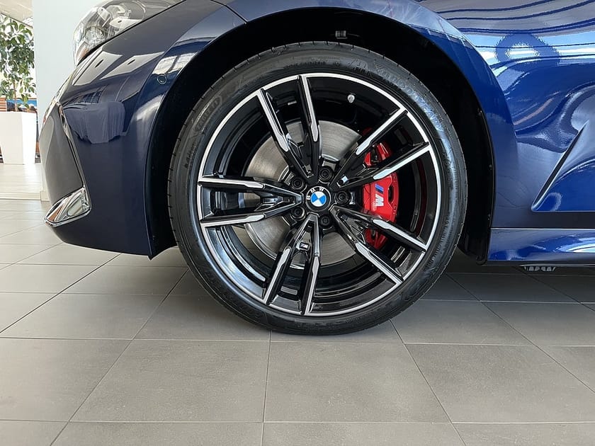 Bild 4 av BMW M340i xDrive Touring M Sport Pro H/K Drag Comfort Access