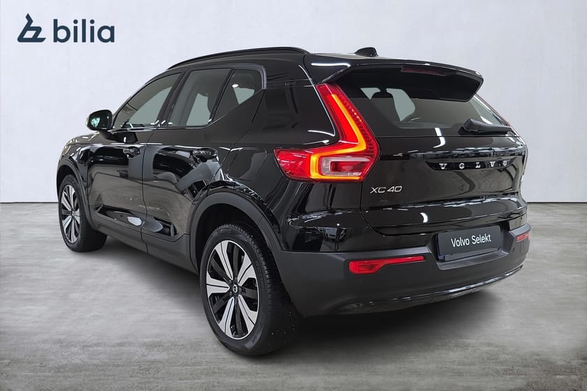 Bild 2 av Volvo XC40 Recharge Plus / Dragkrok/ Kamera