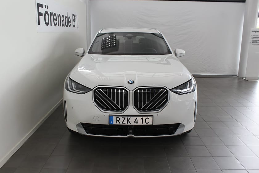 Bild 3 av BMW X3 30e xDrive Innovation Drag 20" AdptFarth ComfortAccess