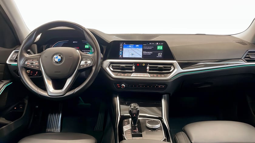 Bild 4 av BMW 330e Touring Drag Adaptiv farthållare PDC