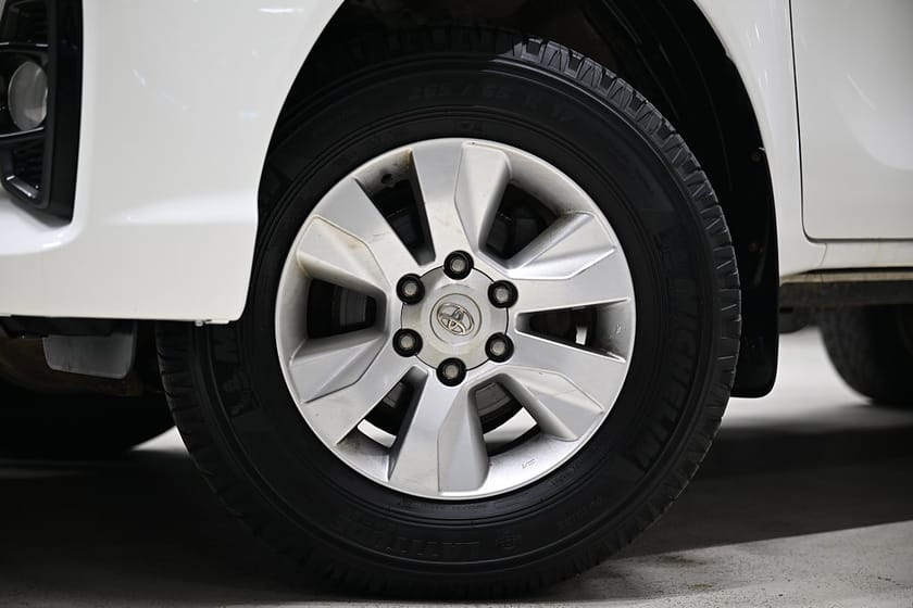 Bild 3 av Toyota Hilux Extra Cab 2.4 AWD 150HK Servicebil|Inredning|Kåpa|Leasbar|SeUtr!