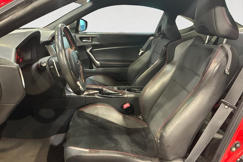 Bild 3 av Subaru BRZ 2.0 H4 200HK AUT B-KAMERA NAVI FARTHÅLLARE 10400MIL 18"