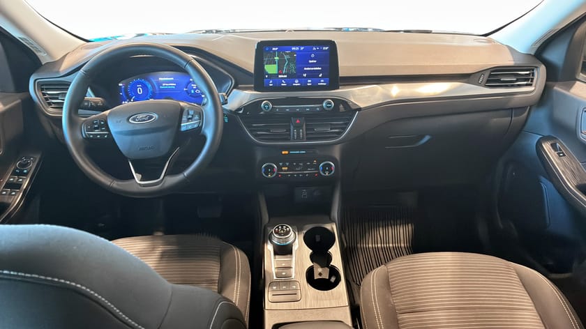 Bild 4 av Ford Kuga Plug-In Hybrid TITANIUM 2.5 FWD 225HK CVT