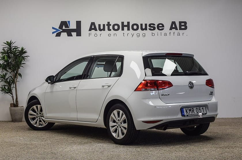 Bild 2 av Volkswagen Golf 5-dörrar 1.2 TSI Drag CarPlay Garanti Nyservad