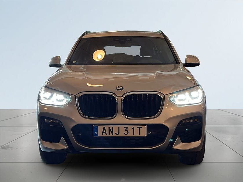 Bild 2 av BMW X3 xDrive30e Steptronic M Sport Drag/Kamera/Navi/Panorama