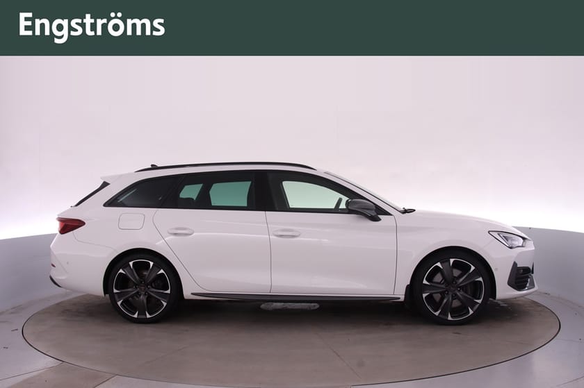Bild 2 av CUPRA Leon Sportstourer e-Hybrid 245 HK DSG