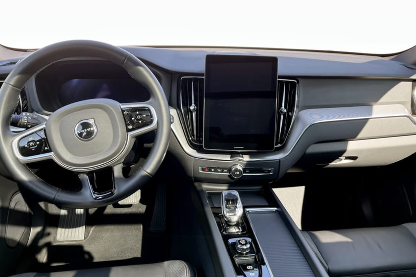 Bild 4 av Volvo XC60 T6 Plus Black Nordic Edition