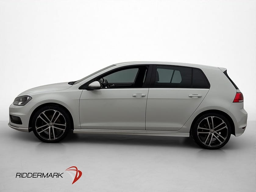 Bild 4 av Volkswagen Golf 1.4 TSI 140hk R-Line Dynaudio Kamera Drag