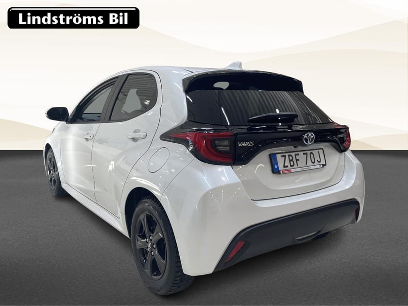 Bild 4 av Toyota Yaris Hybrid 1,5 5D ACTIVE PLUS VINTERHJUL