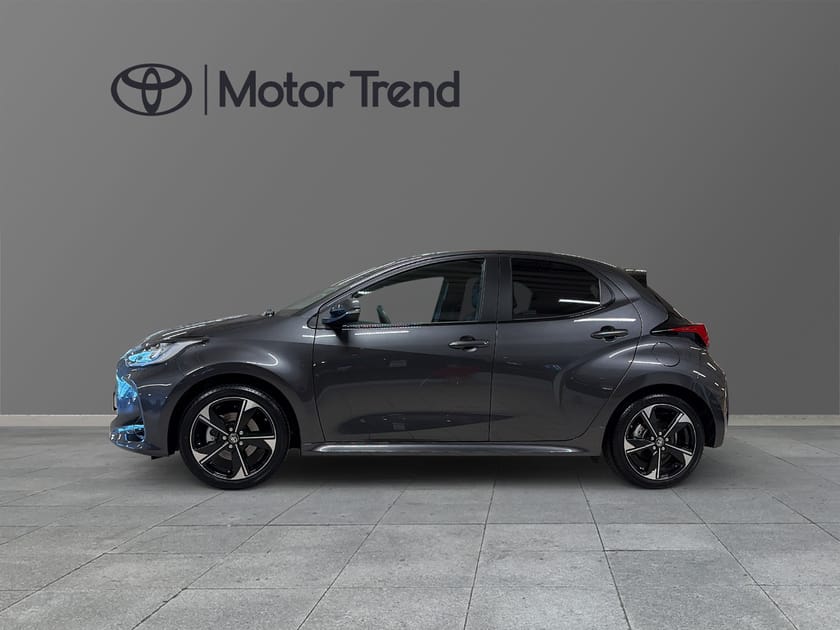 Bild 3 av Toyota Yaris Hybrid 130 1.5 5-D Style Vinterhjul