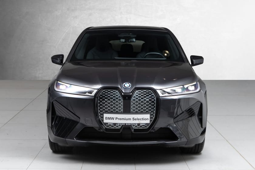 Bilde 4 av BMW iX xDrive40 Sportspakke-Glasstak-Krok-Harman/Kardon