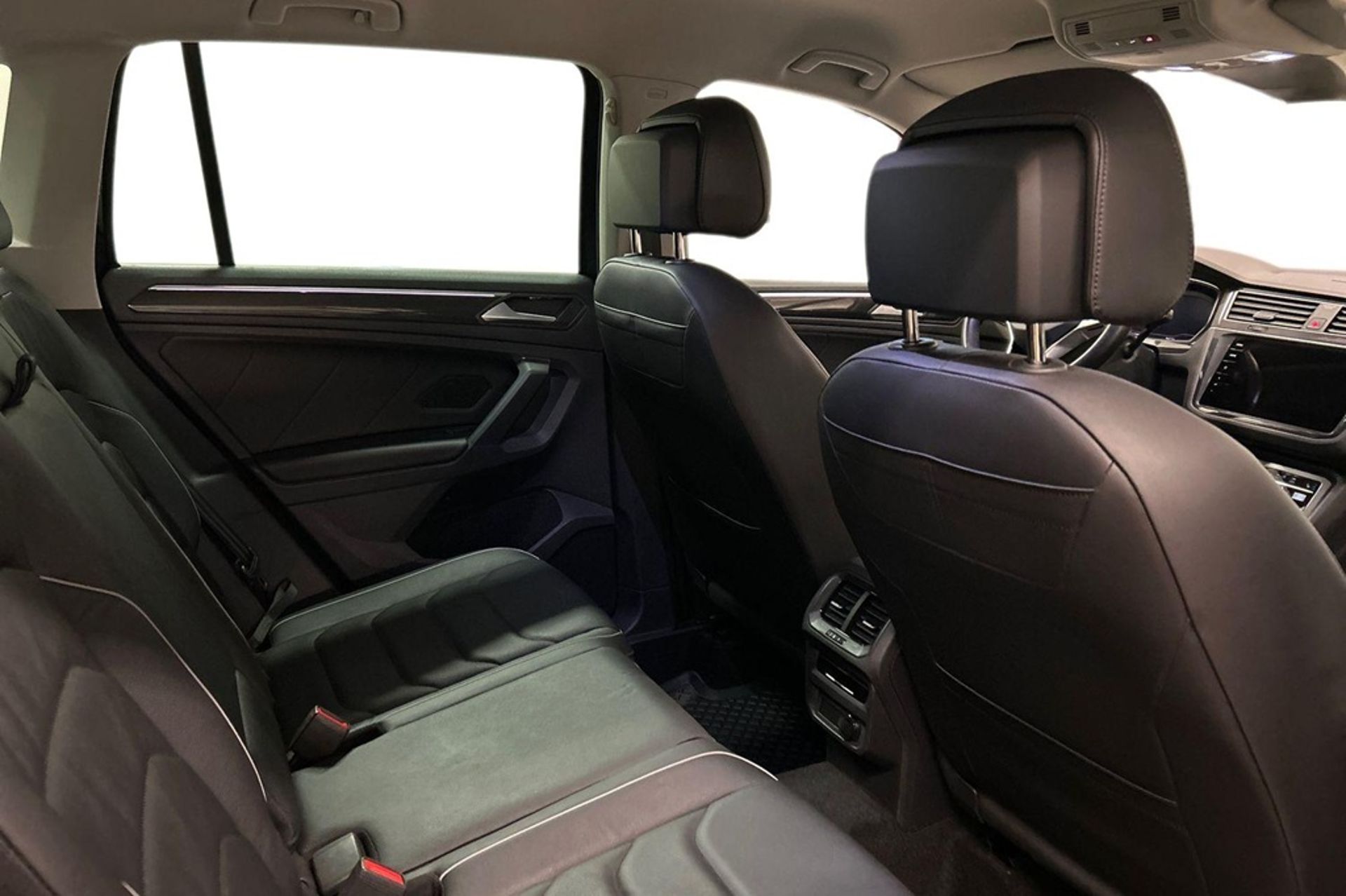Volkswagen Tiguan Elegance 2024, bild 6/10