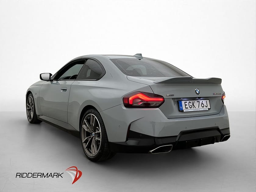 Bild 5 av BMW M240i xDrive Coupé 374hk M Sport Cockpit HUD Kamera Skinn H/K