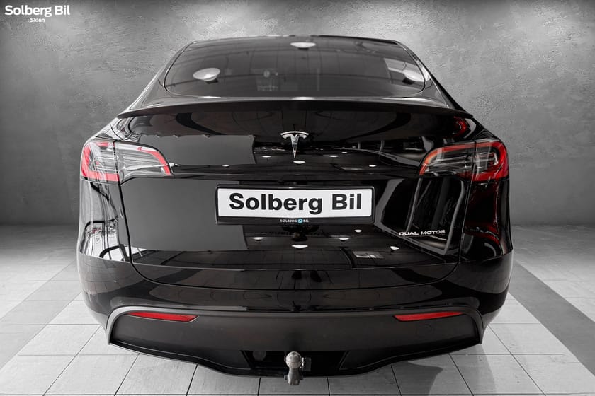 Bilde 5 av Tesla Model Y Performance PERFORMANCE/ BERLIN/ HENGER.F/ V.PUMPE/ PREMIUM