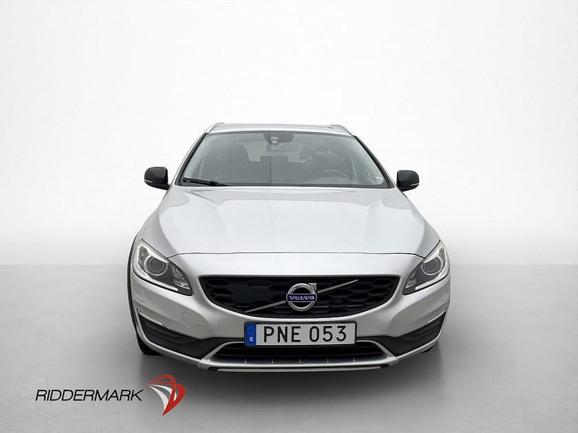 Bild 2 av Volvo V60 Cross Country D4 190hk Momentum  Dragkrok Navi