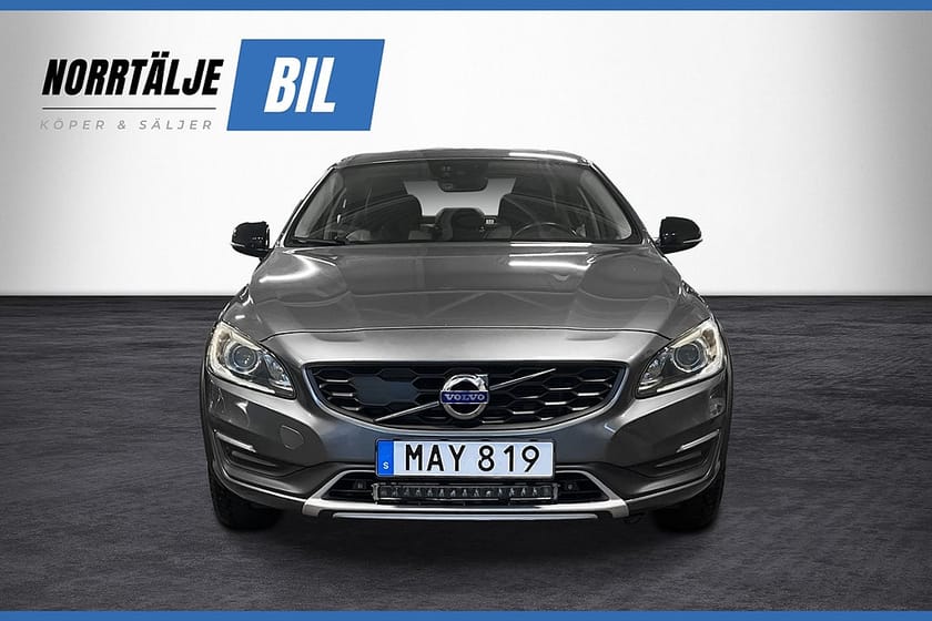 Bild 5 av Volvo S60 Cross Country D4 190 HK AUT SUMMUM DRAG D-VÄRM TAKLUCKA K-REM BYTT