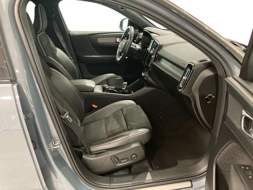 Bild 4 av Volvo XC40 T4 FWD R-Design