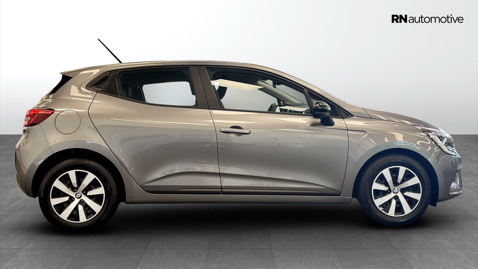 Renault Clio EQUILIBRE TCE 90HK AUTOMAT 2023, photo 6/10