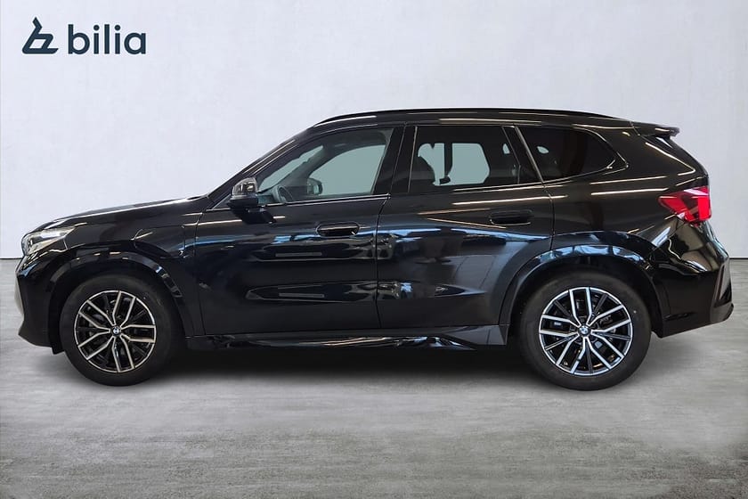 Bild 3 av BMW X1 xDrive25e M Sport Värmare Navigation Adaptiv farth Drag