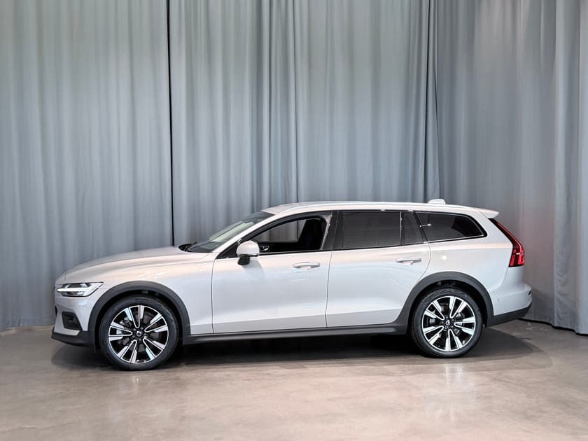 Bild 2 av Volvo V60 Cross Country B4 AWD Diesel Plus