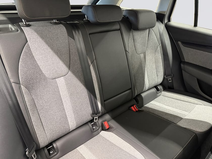 Bild 2 av Škoda Octavia Kombi 1,5 TSI M-HEV 115HK/Fjärrvämare/El.backlucka/Ink.v