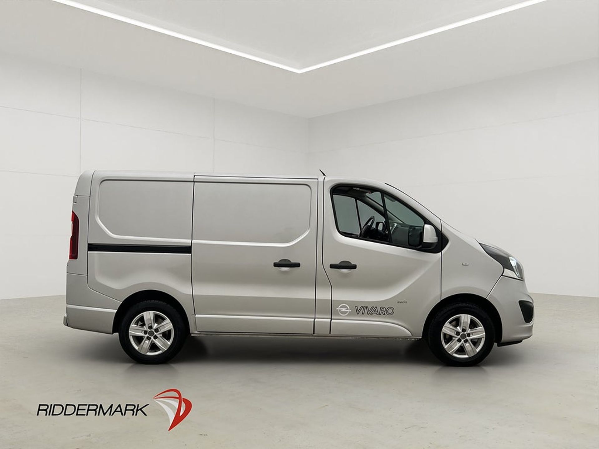 Opel Vivaro 2015, bild 2/10