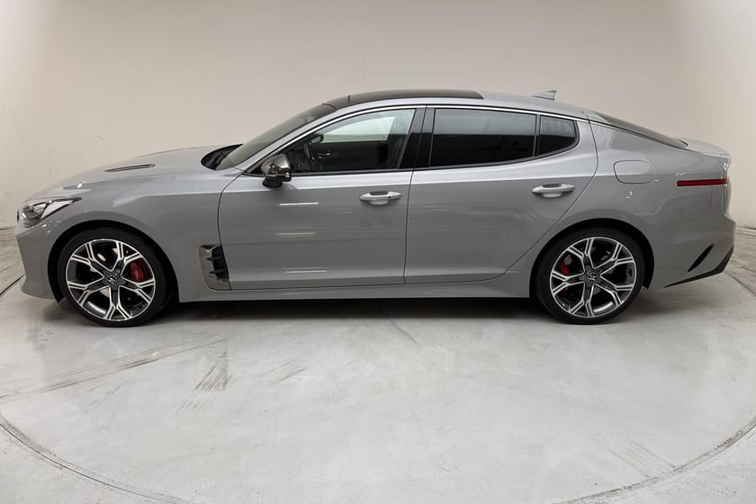 Bild 2 av Kia Stinger GT AWD 3.3 T-GDi (370hk) Helläder H/K